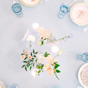 table-flowers-wedding